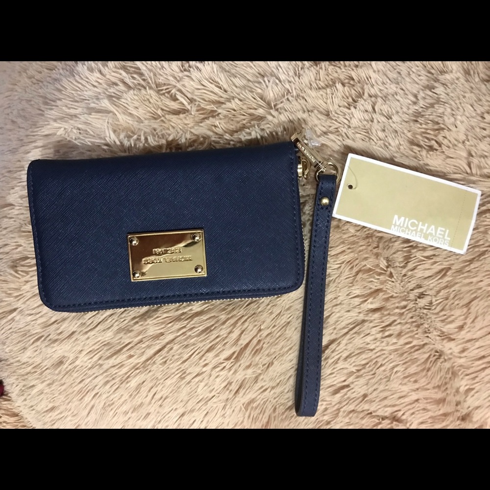 MICHAEL KORS 32F3MELZ7L WRISTLET (NEW)